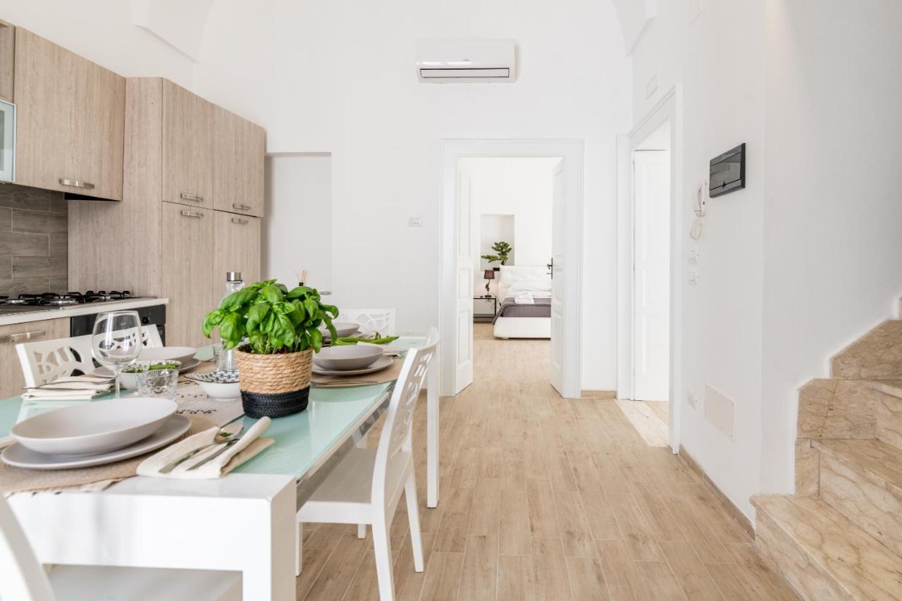 Palazzo Toselli Appartement Ostuni Buitenkant foto