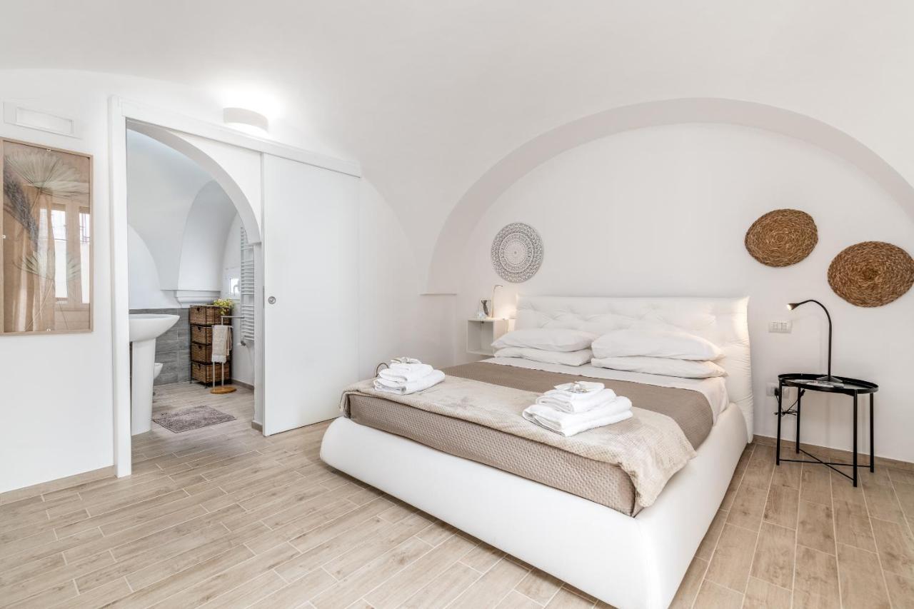 Palazzo Toselli Appartement Ostuni Buitenkant foto